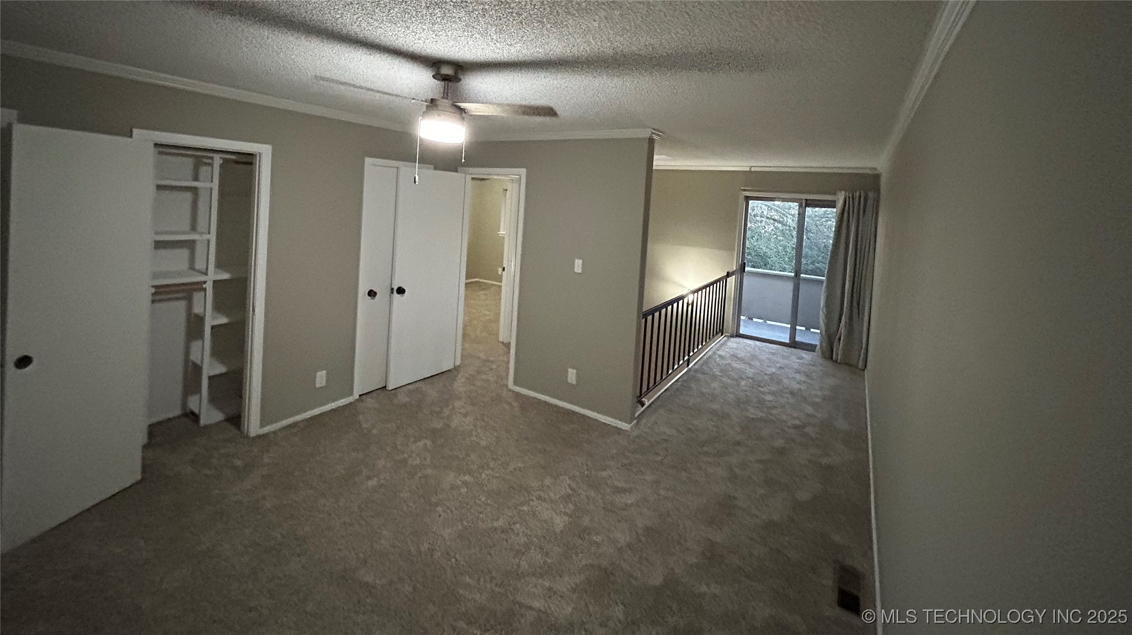 2221 E 67th Street 1310 Property Photo 17