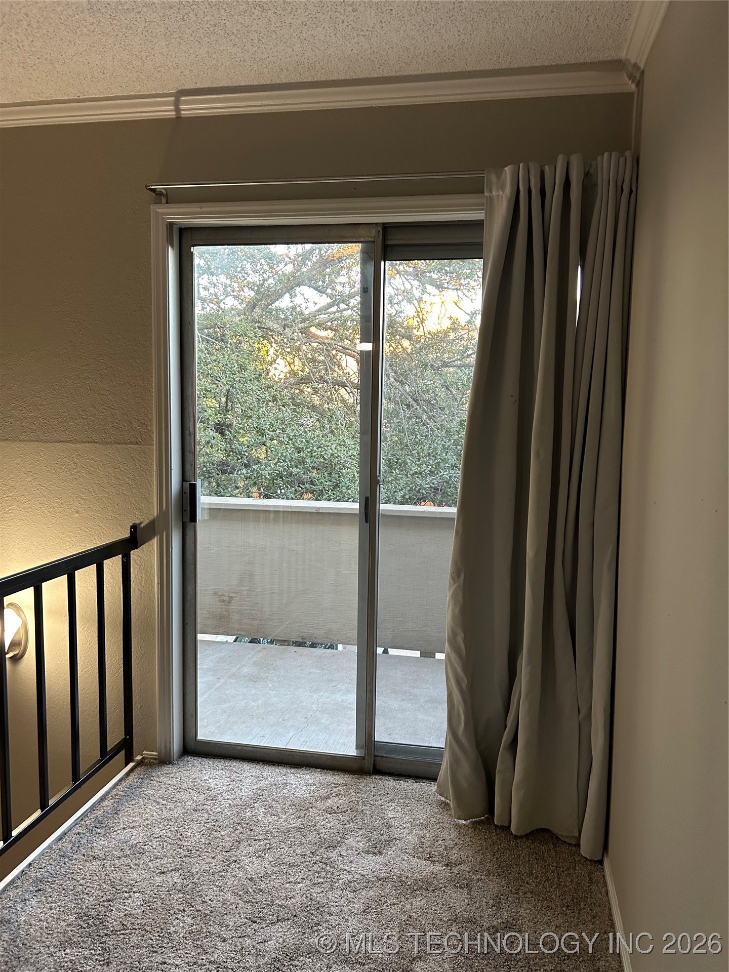 2221 E 67th Street 1310 Property Photo 18