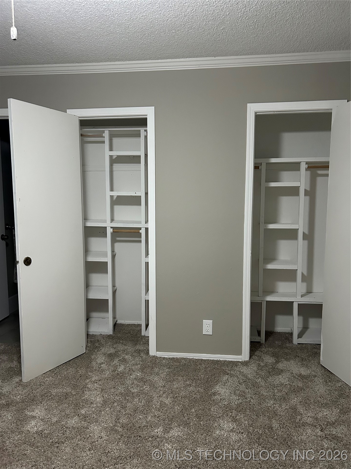 2221 E 67th Street 1310 Property Photo 21