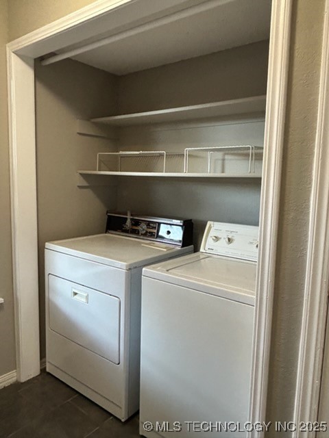 2221 E 67th Street 1310 Property Photo 31