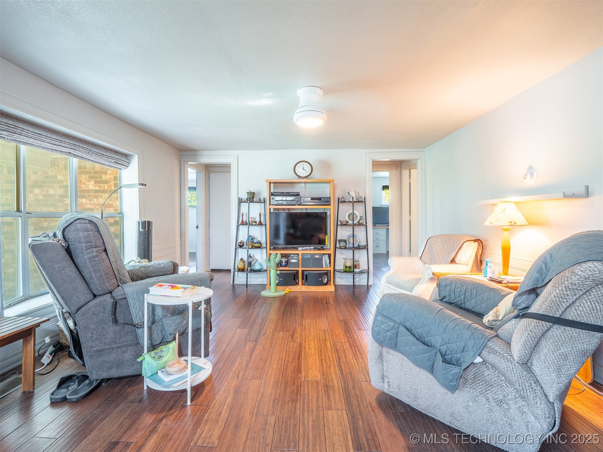 535 E Rock Avenue Property Photo 6