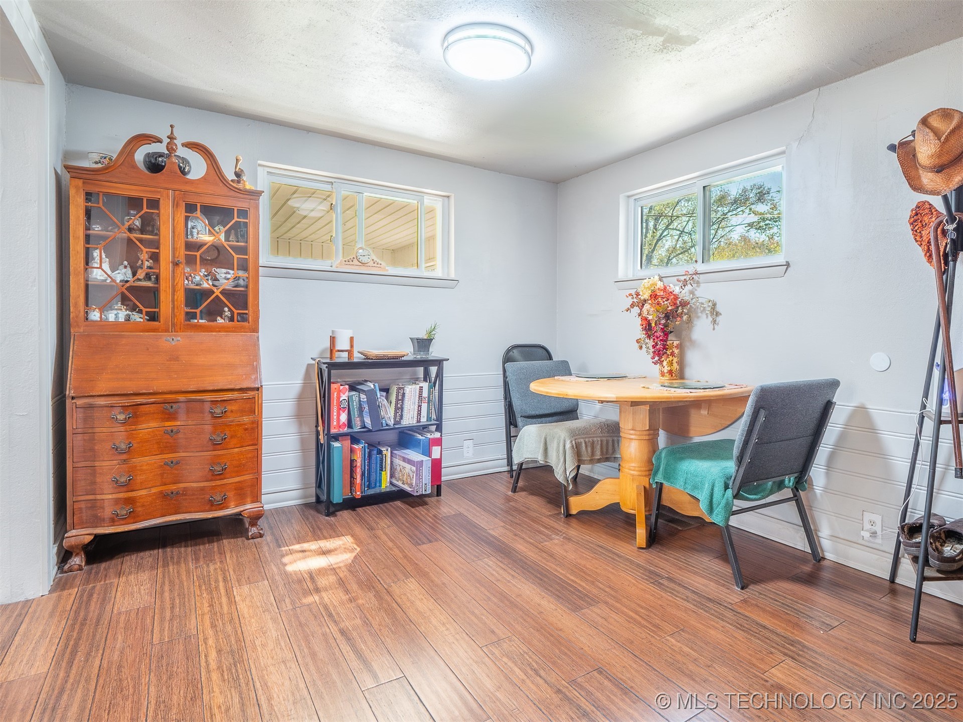 535 E Rock Avenue Property Photo 10