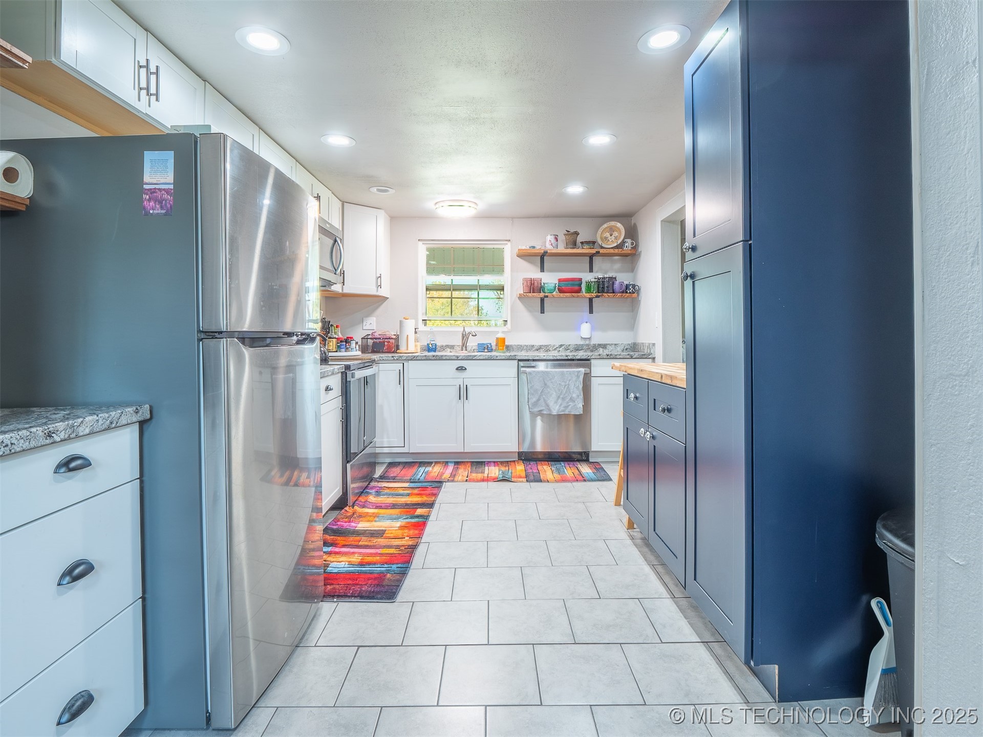 535 E Rock Avenue Property Photo 13