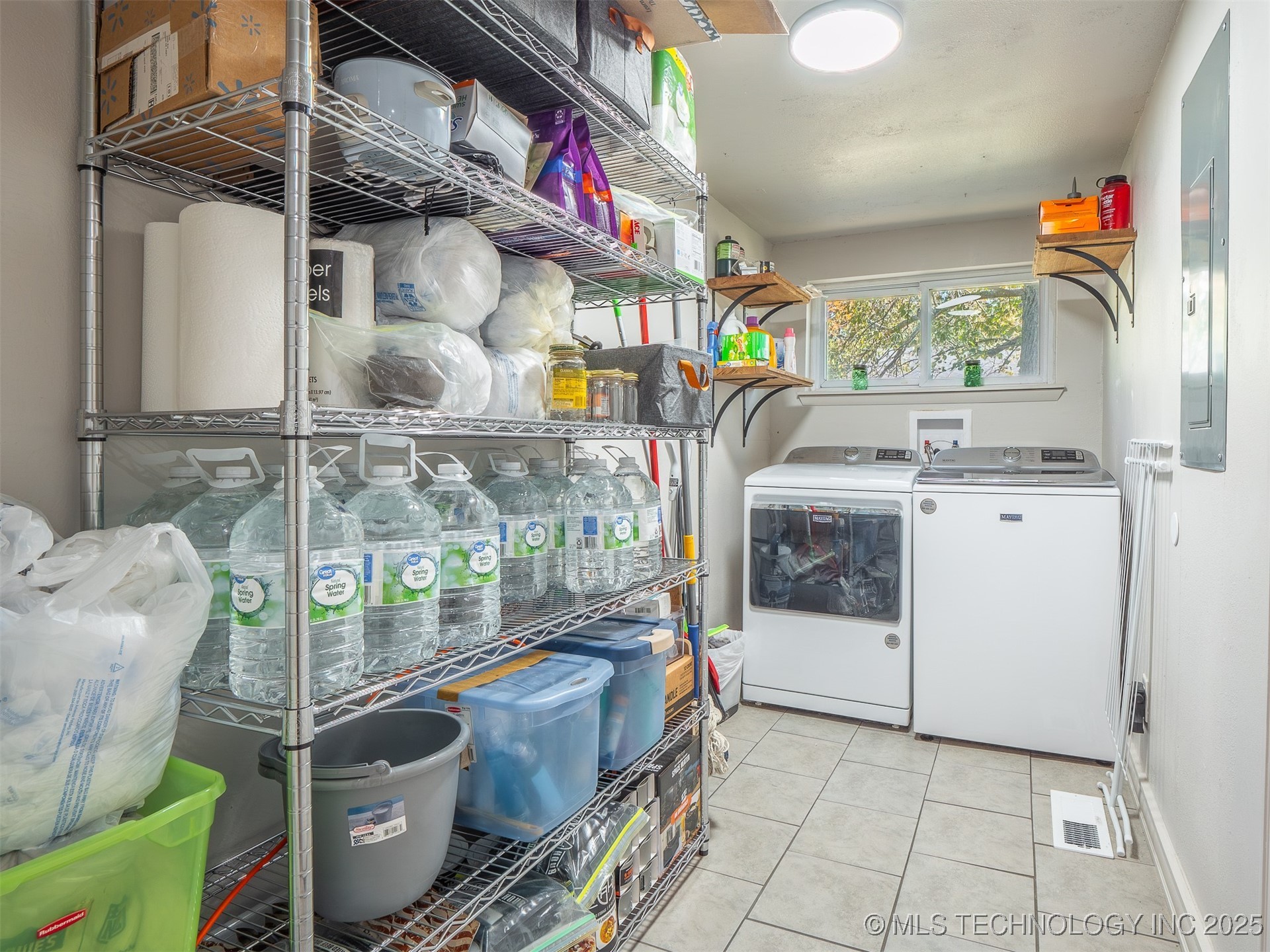 535 E Rock Avenue Property Photo 16