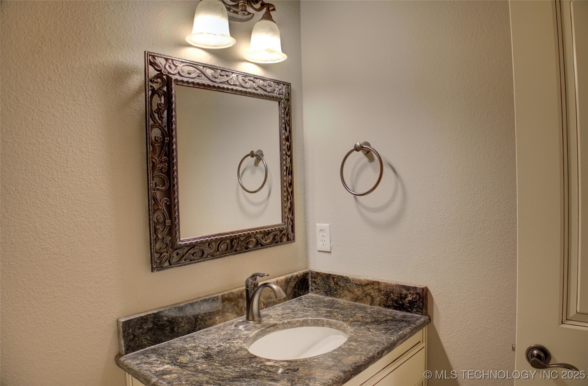 26366 E 115th Place S Property Photo 28