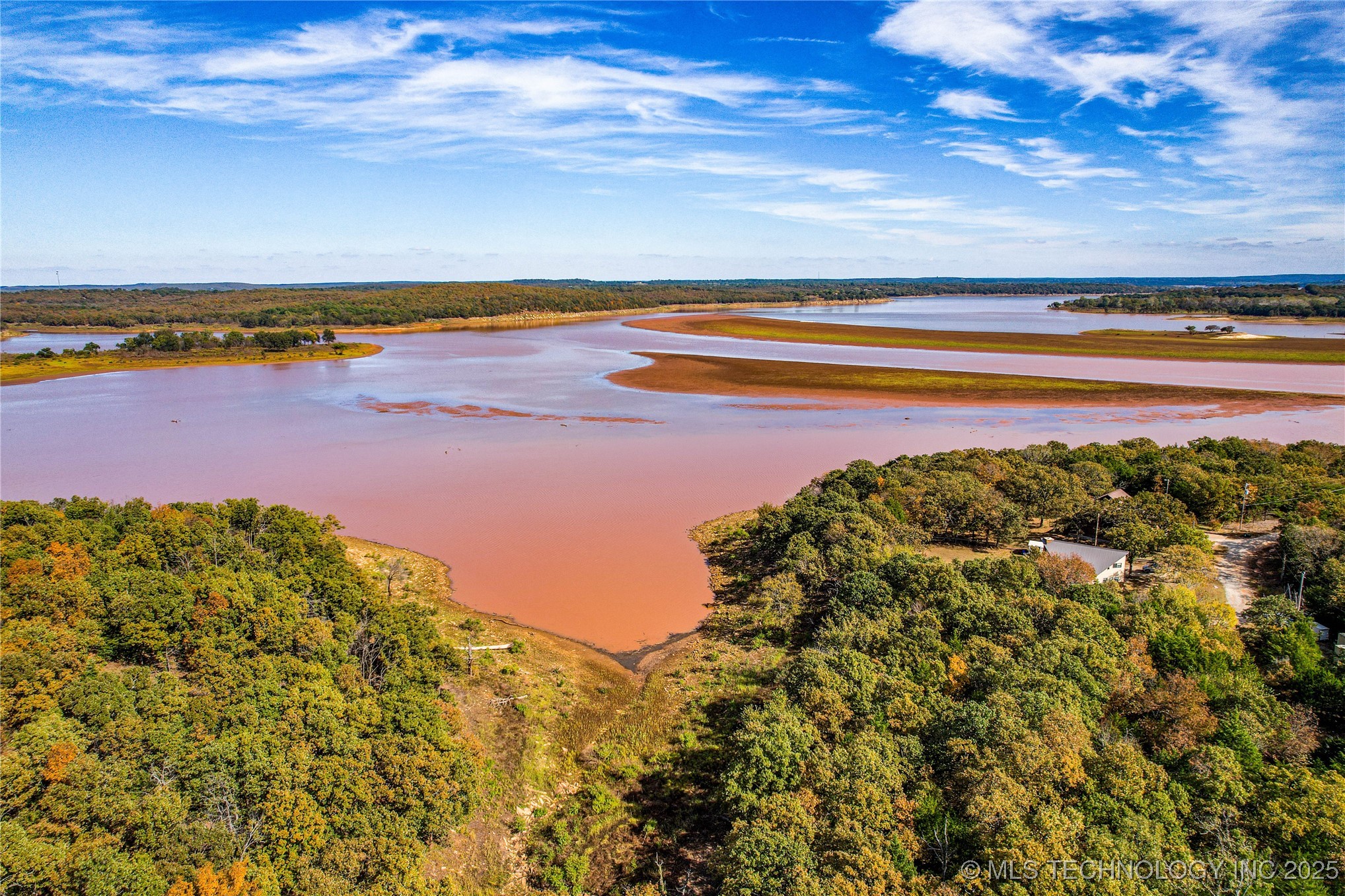 5518 W Coyote Trail Property Photo 2