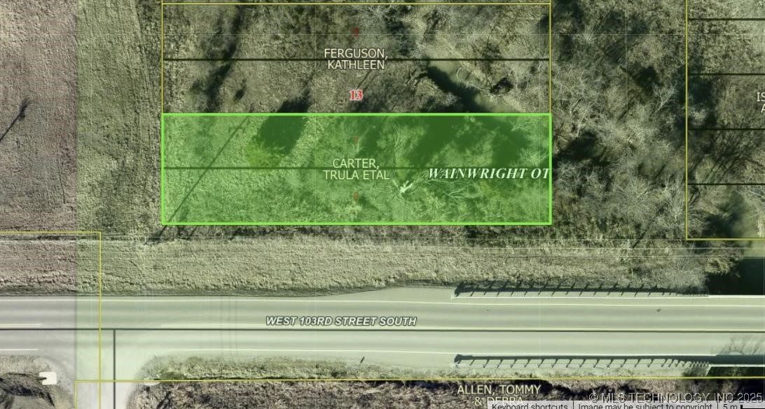 W 103rd Street S Property Photo 2