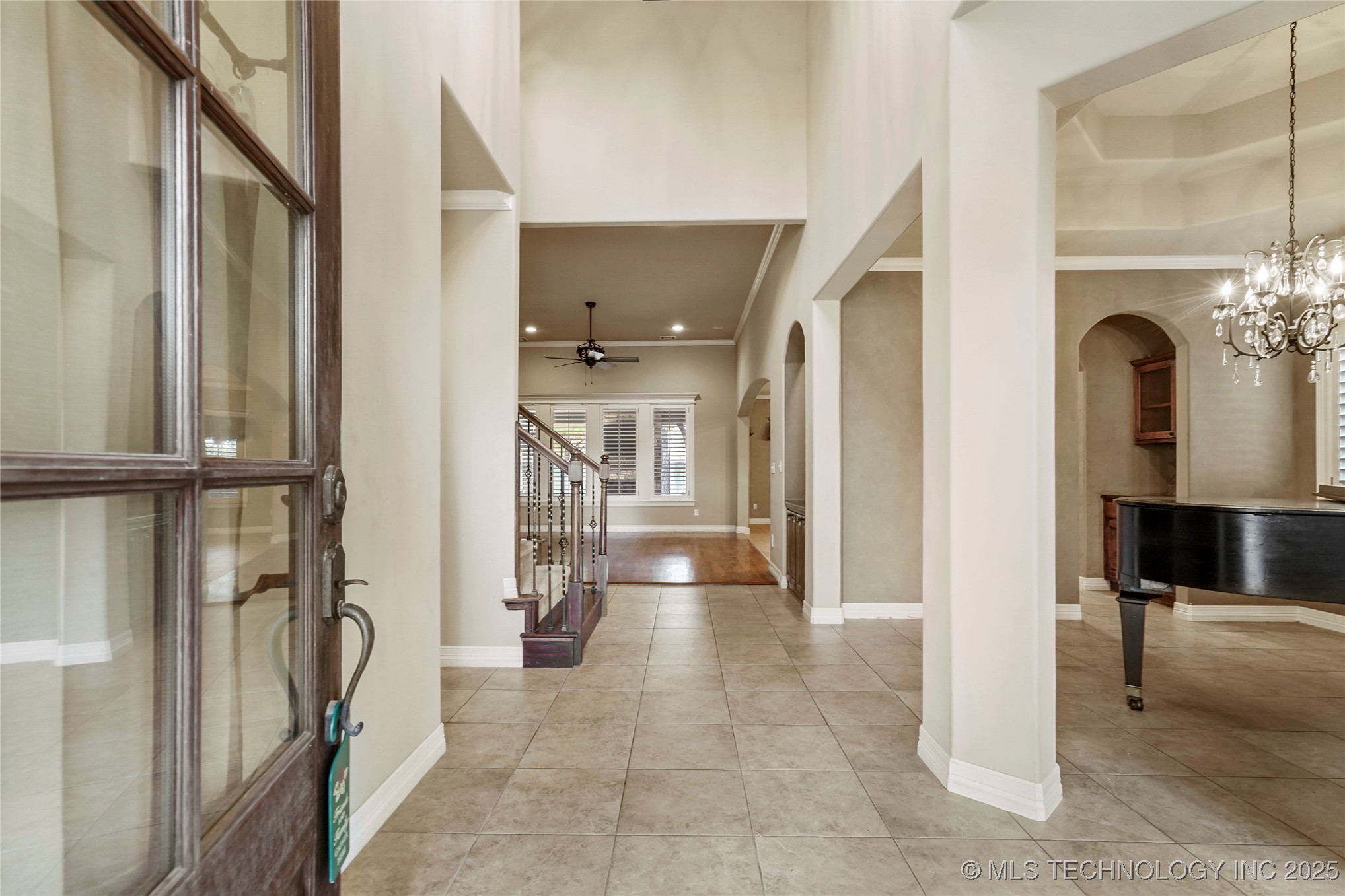 12006 S Oswego Avenue Property Photo 2