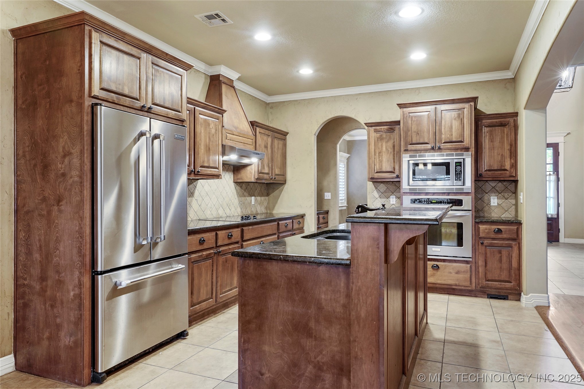 12006 S Oswego Avenue Property Photo 9