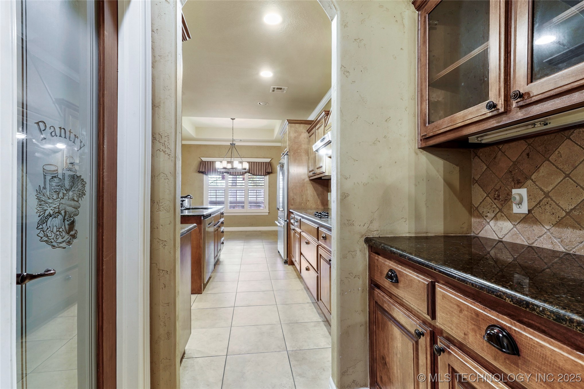 12006 S Oswego Avenue Property Photo 11