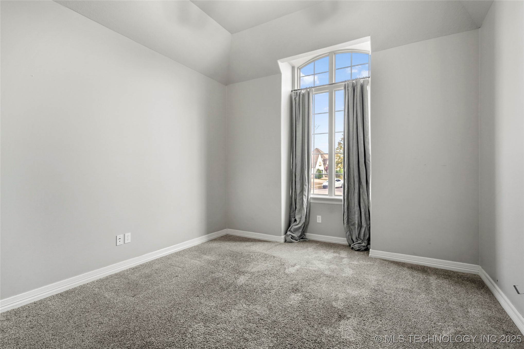 12006 S Oswego Avenue Property Photo 16