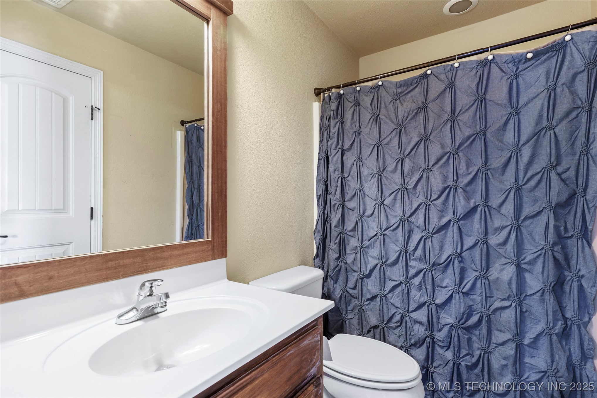 12006 S Oswego Avenue Property Photo 23