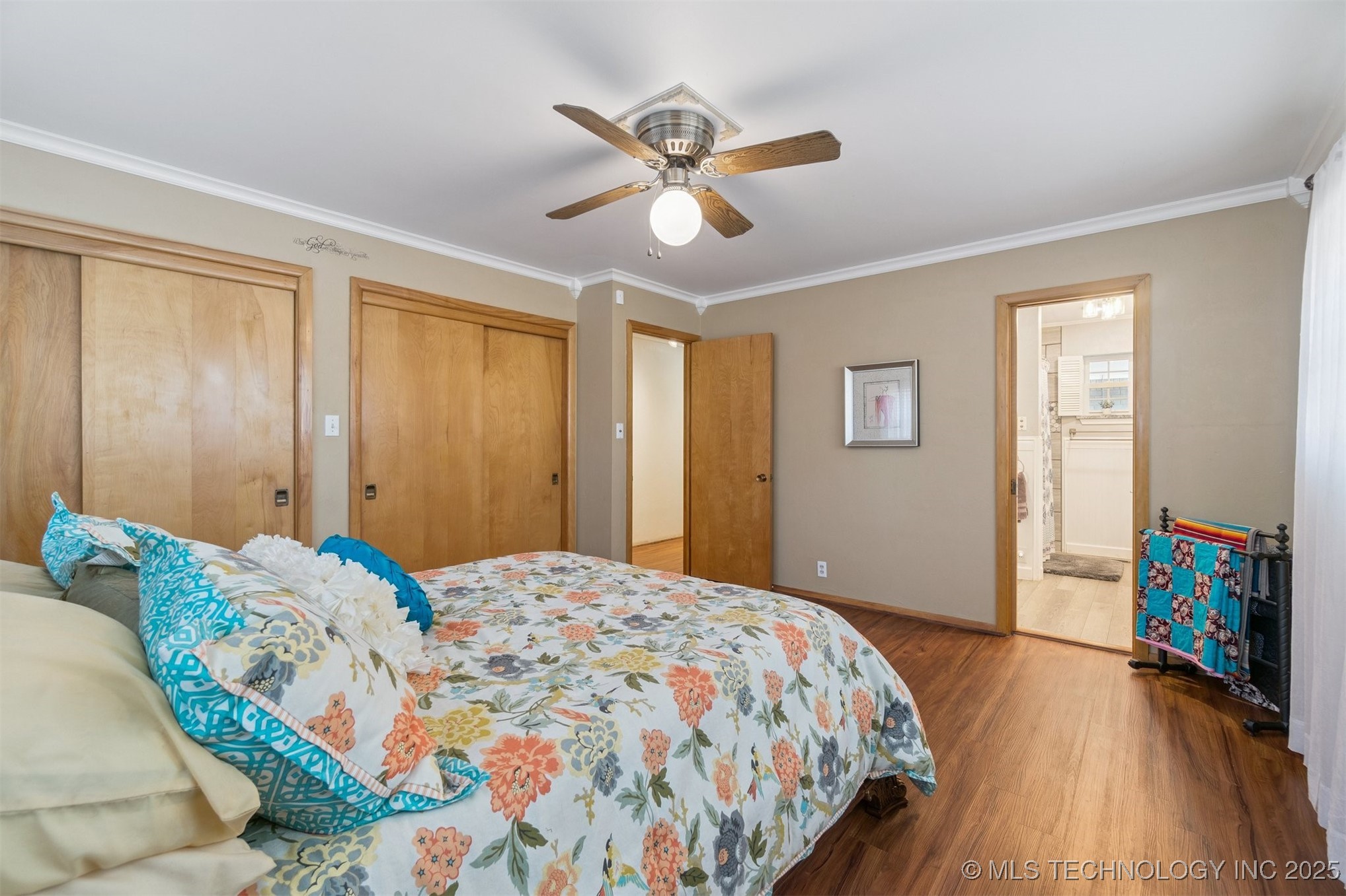 1107 E 8th Street Property Photo 25