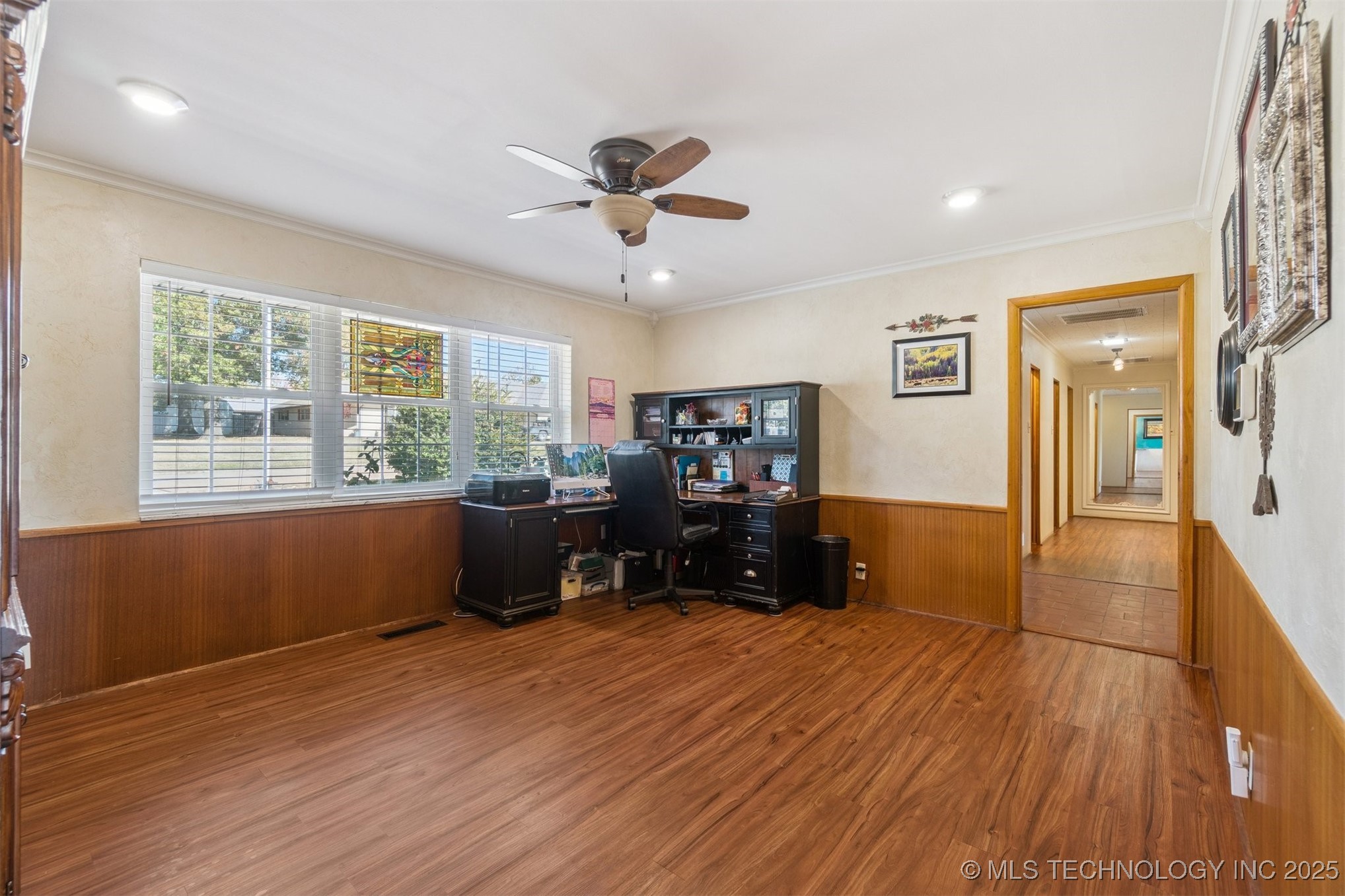 1107 E 8th Street Property Photo 38