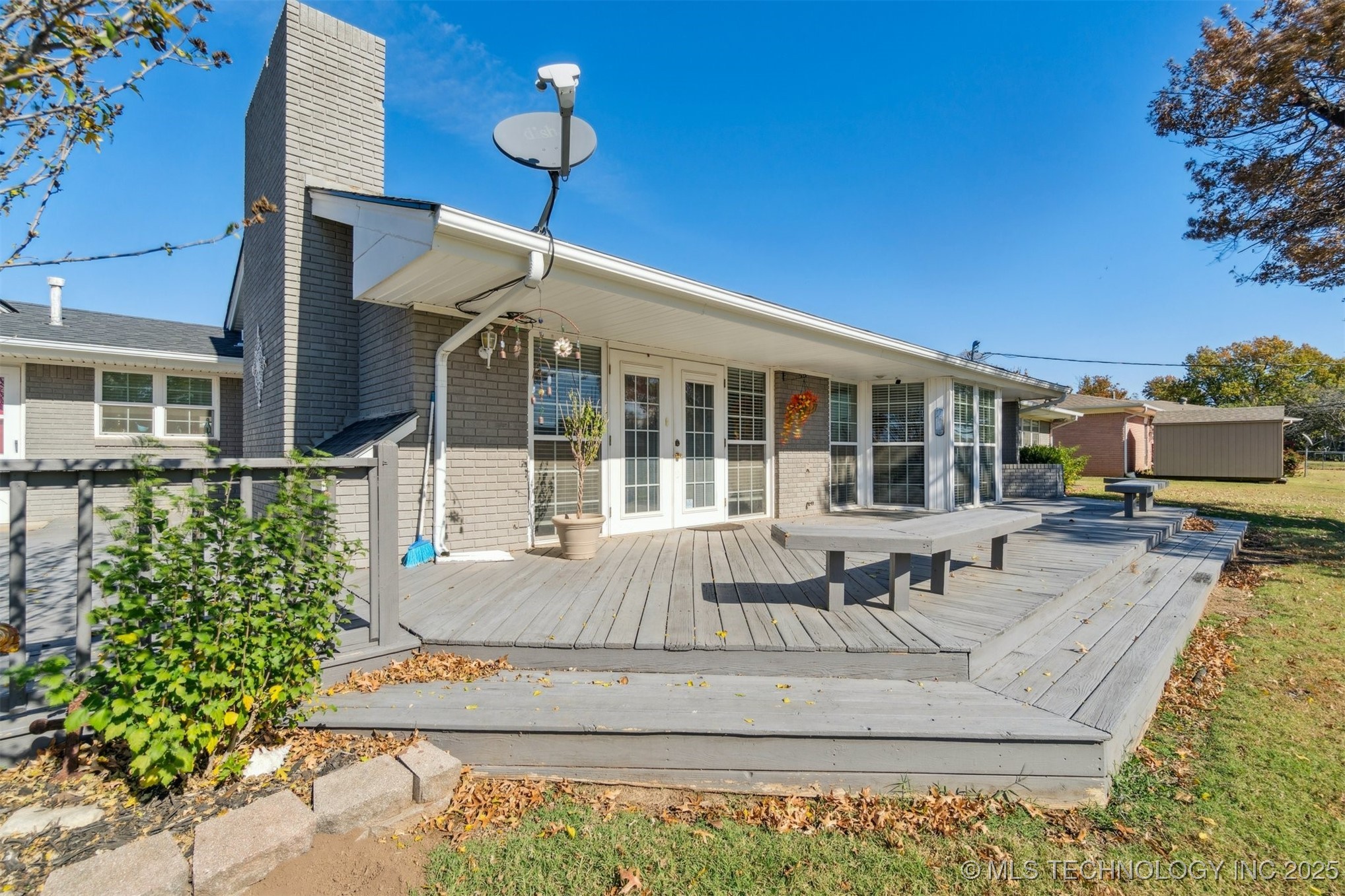 1107 E 8th Street Property Photo 45