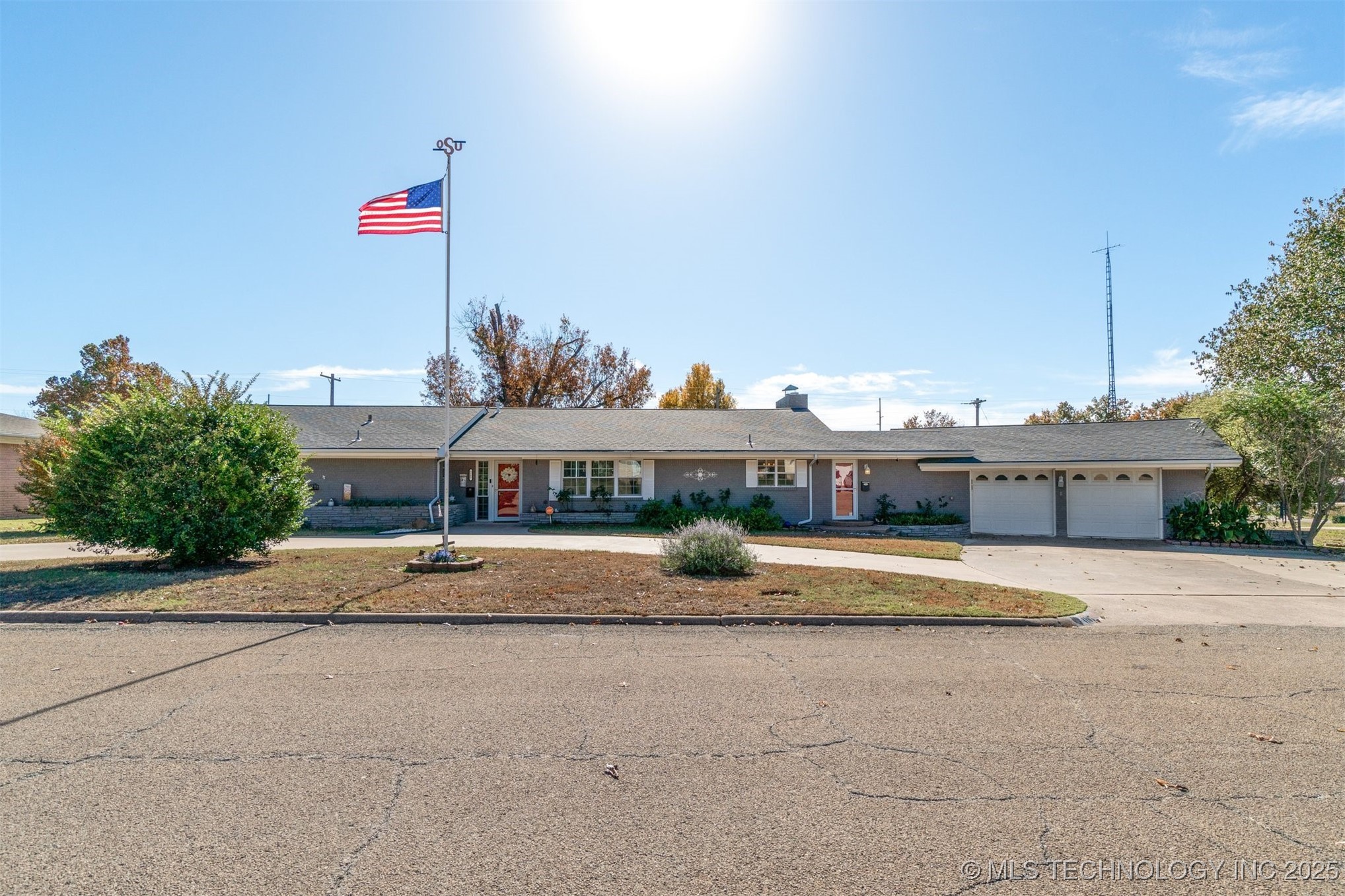 1107 E 8th Street Property Photo 51