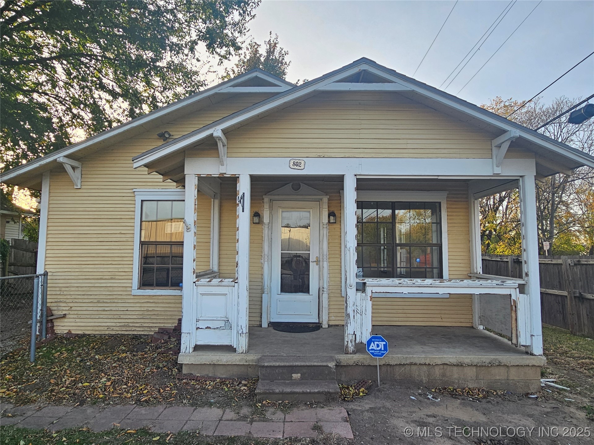 802 S Xanthus Place Property Photo 1