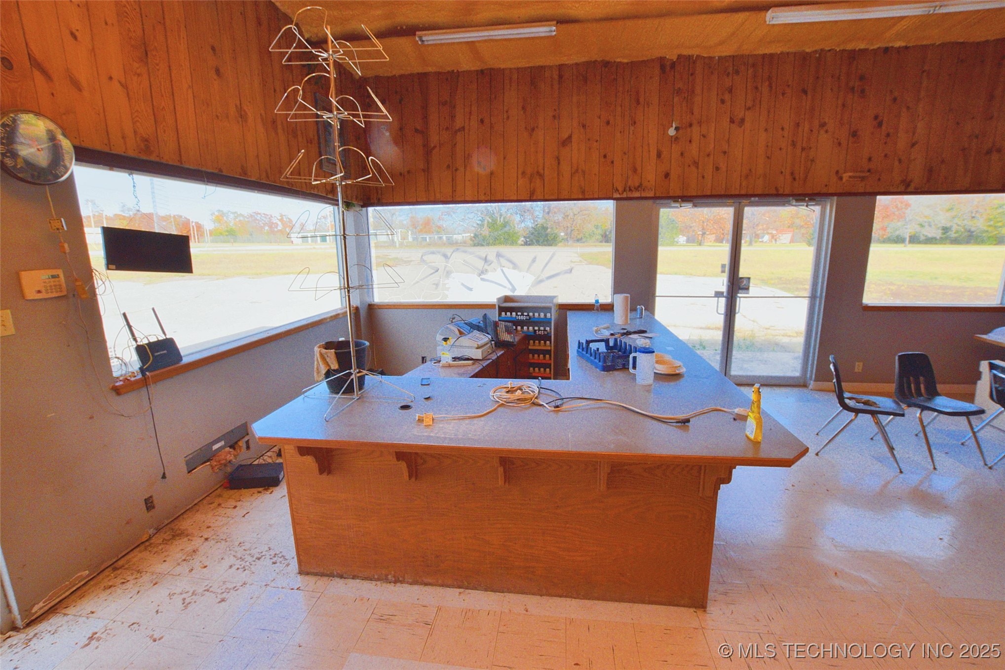 7015 Hwy 82 Property Photo 3