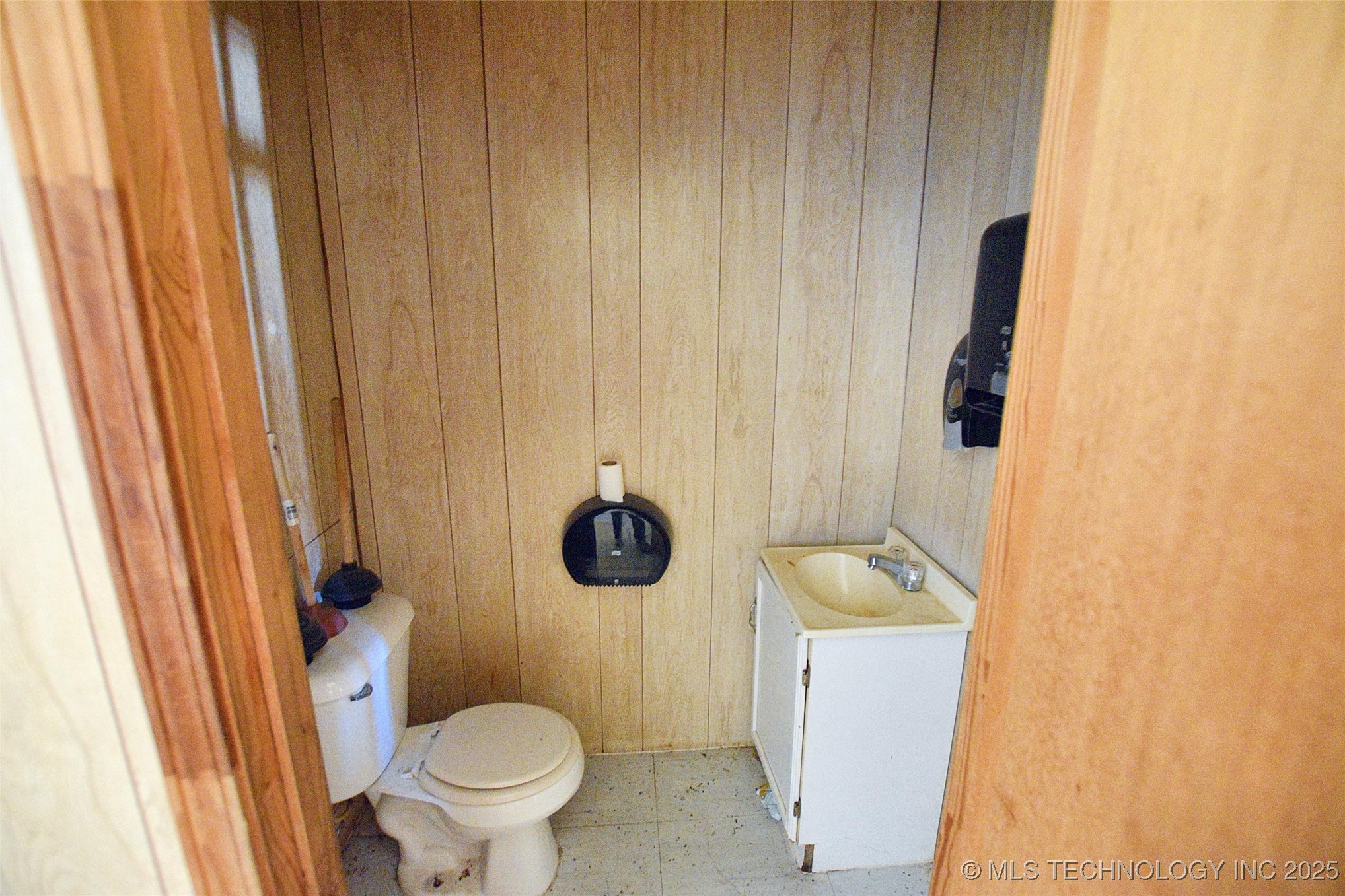 7015 Hwy 82 Property Photo 9