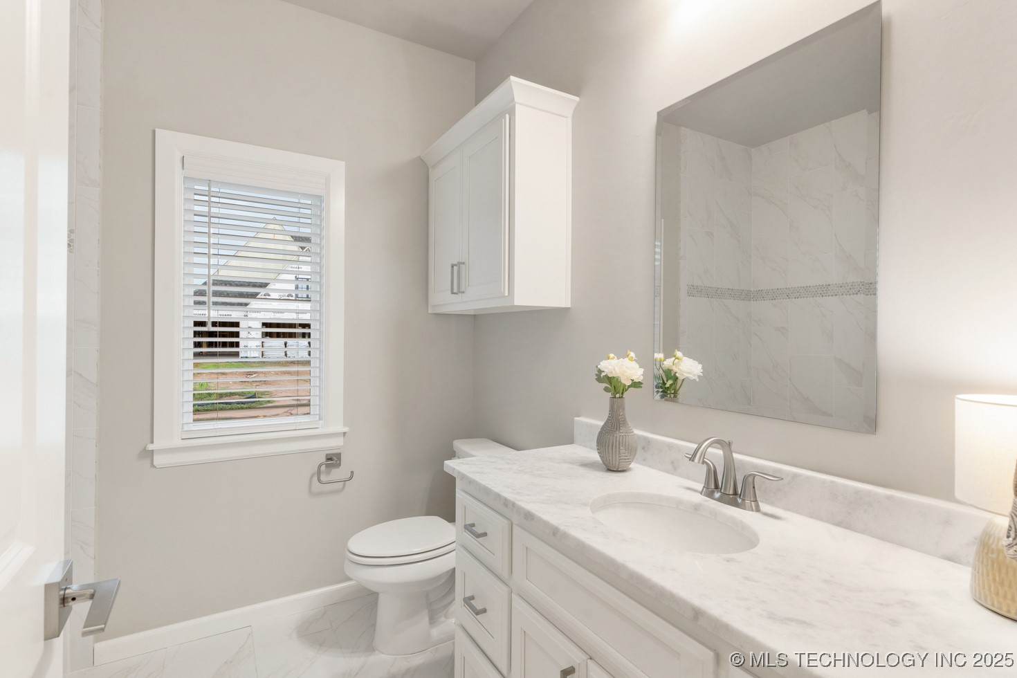 2708 W Van Buren Court Property Photo 6