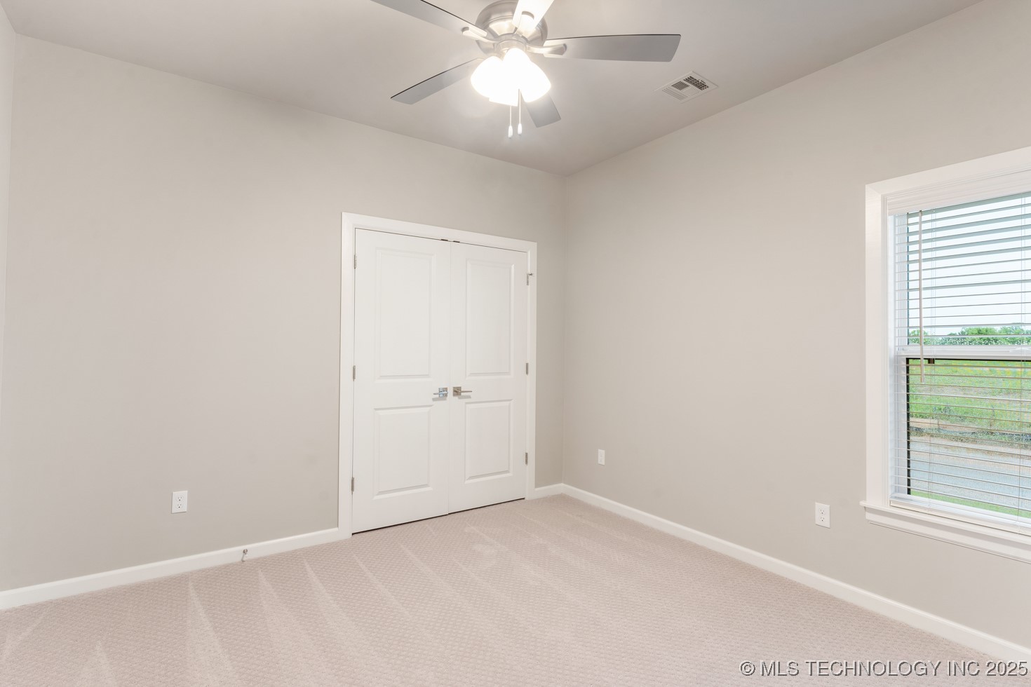 2708 W Van Buren Court Property Photo 7