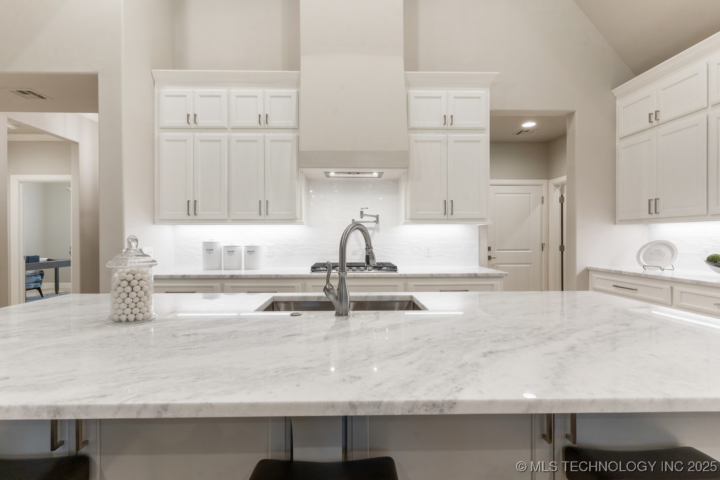 2708 W Van Buren Court Property Photo 10