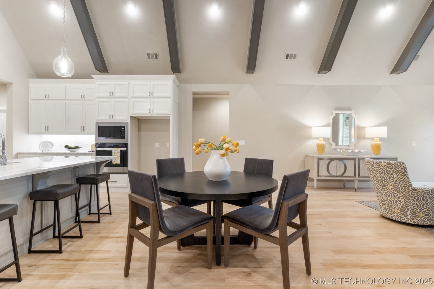 2708 W Van Buren Court Property Photo 17