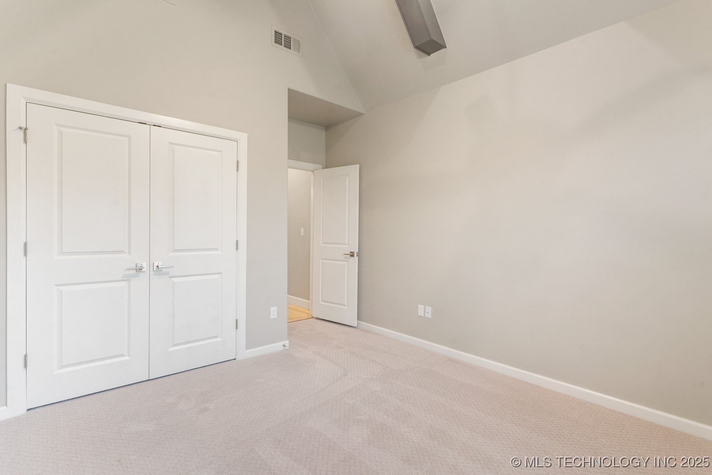 2708 W Van Buren Court Property Photo 20