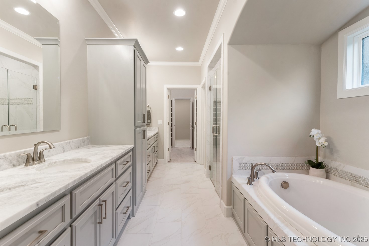 2708 W Van Buren Court Property Photo 23