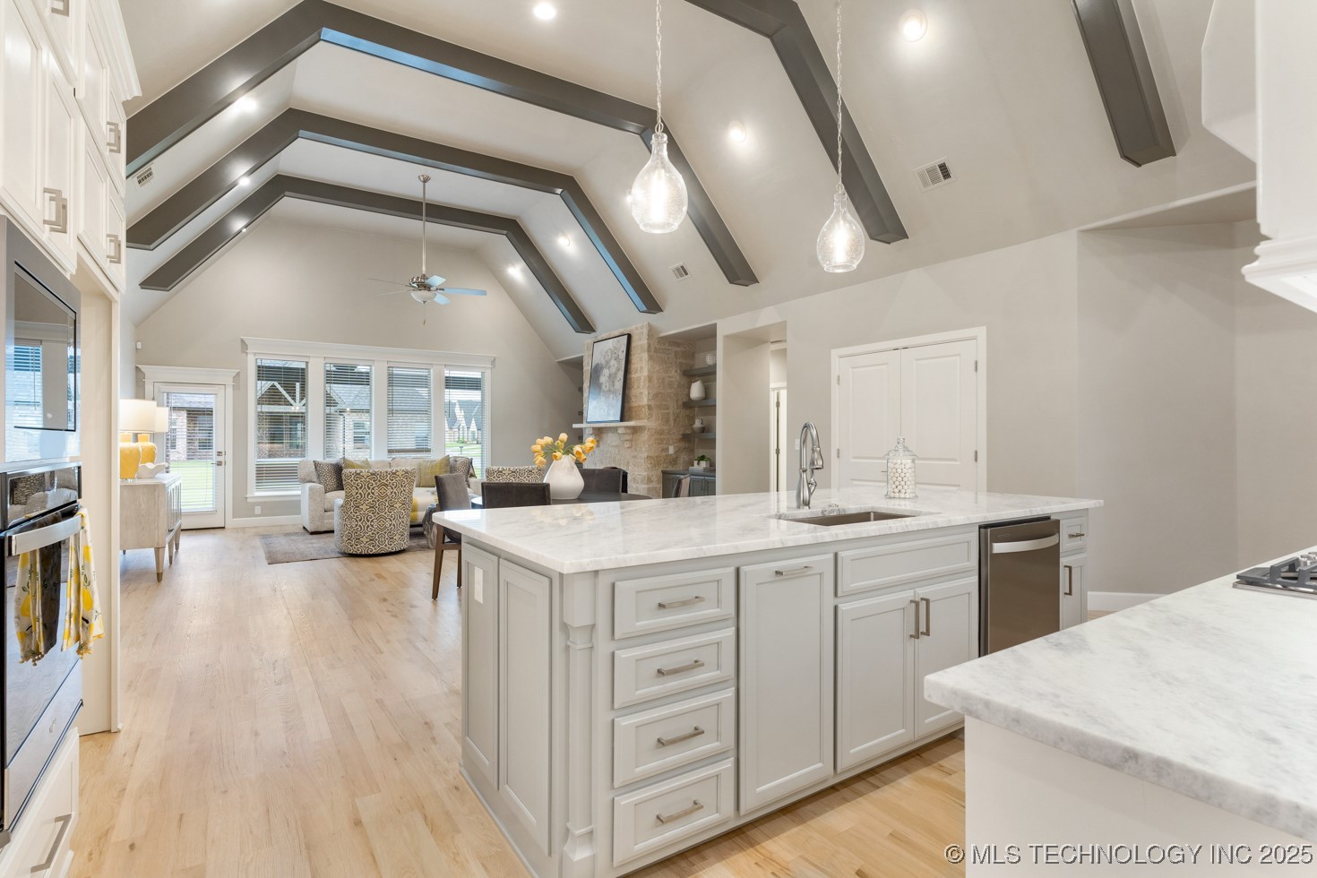 2708 W Van Buren Court Property Photo 26