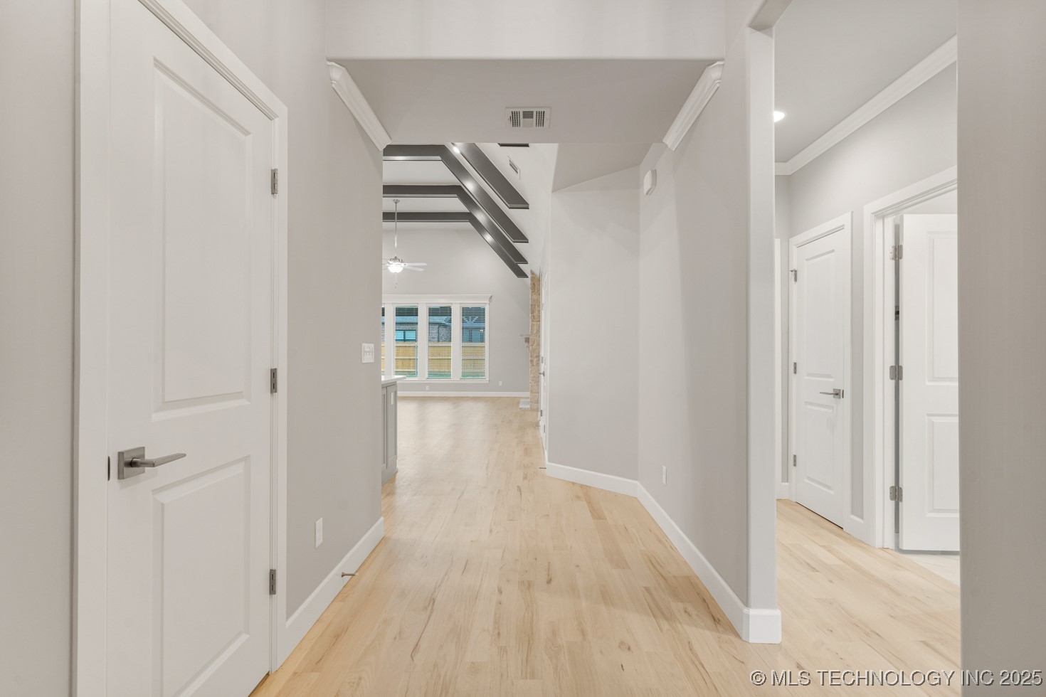 3925 S Elder Boulevard Property Photo 7