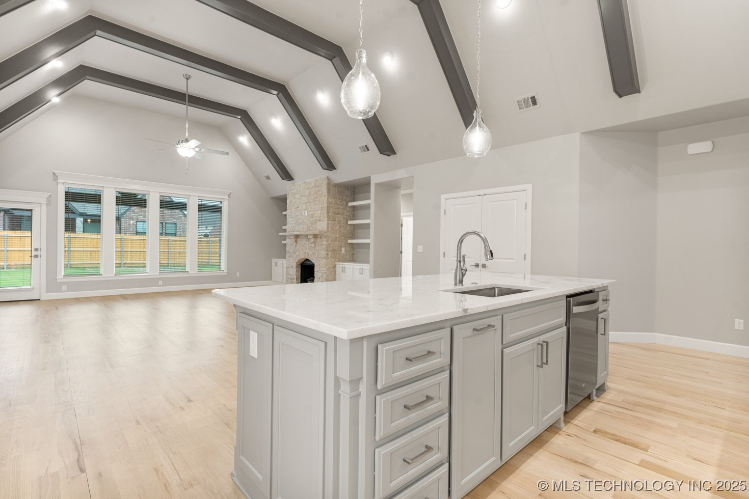 3925 S Elder Boulevard Property Photo 17