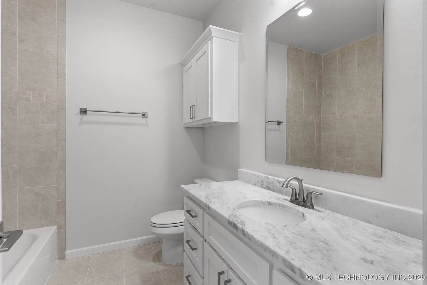 2707 W South Park Place Property Photo 5