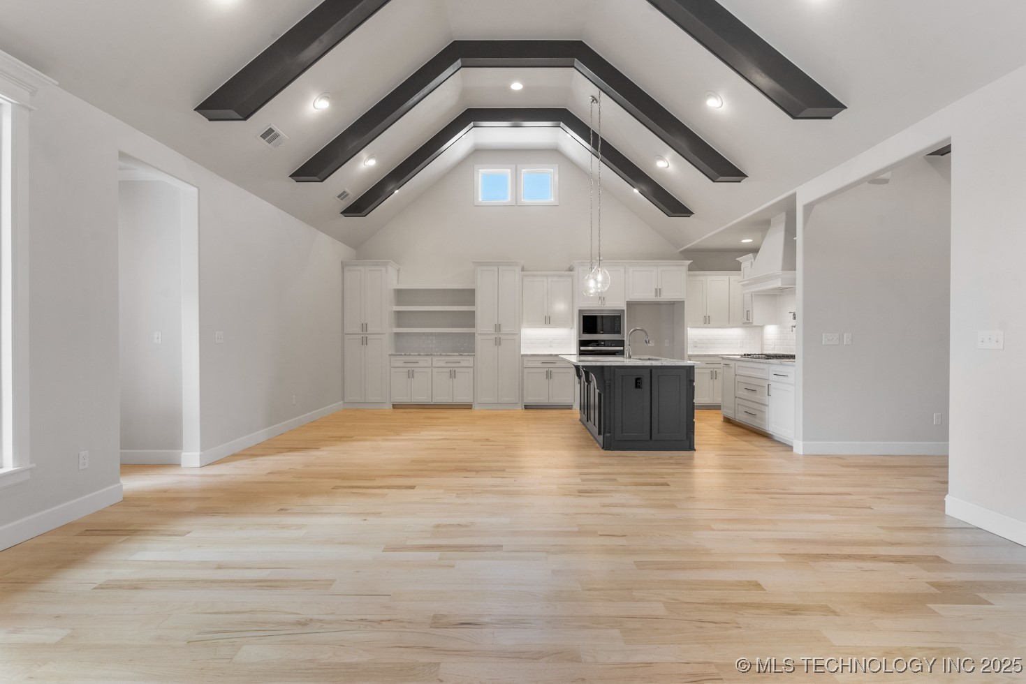 2707 W South Park Place Property Photo 8