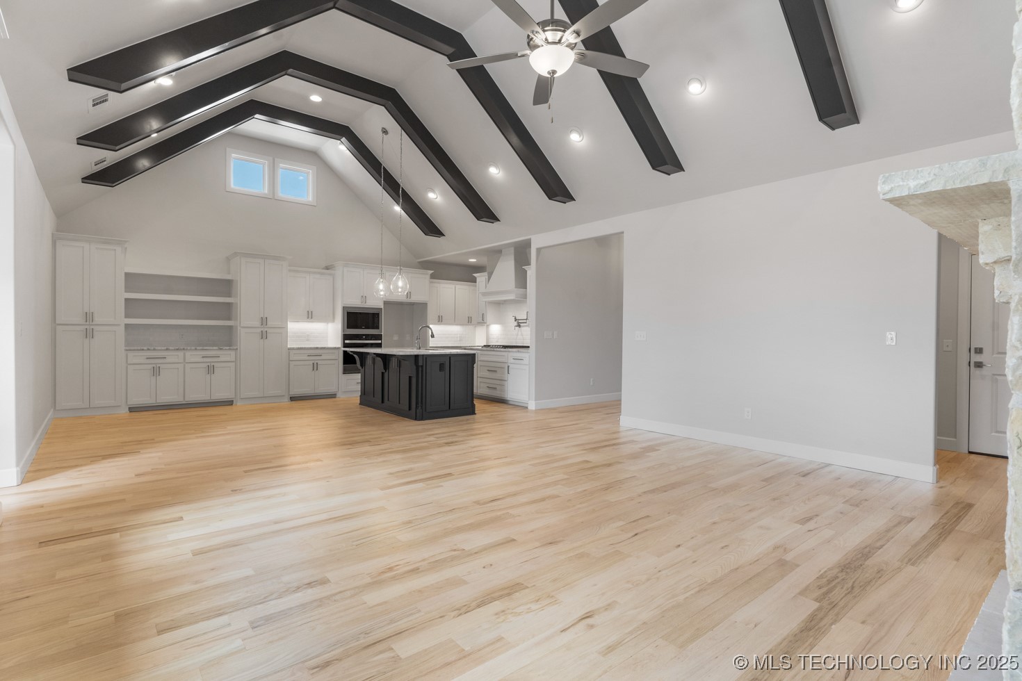 2707 W South Park Place Property Photo 9