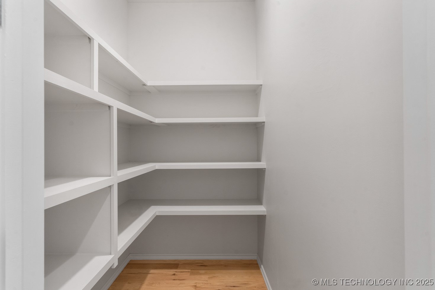 2707 W South Park Place Property Photo 19