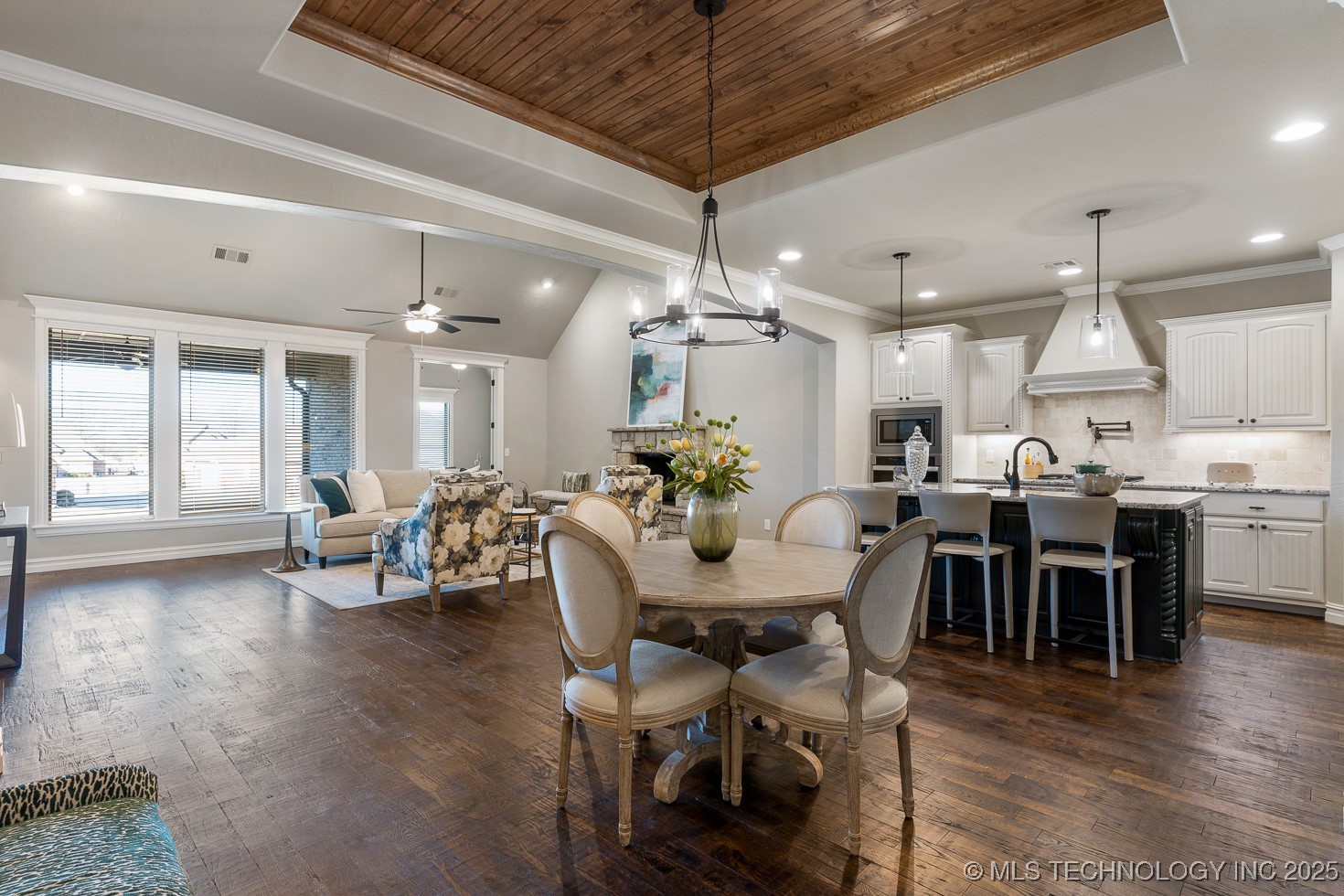 7916 N 145th East Court Property Photo 4