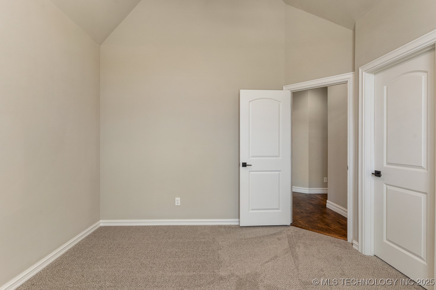 7916 N 145th East Court Property Photo 33