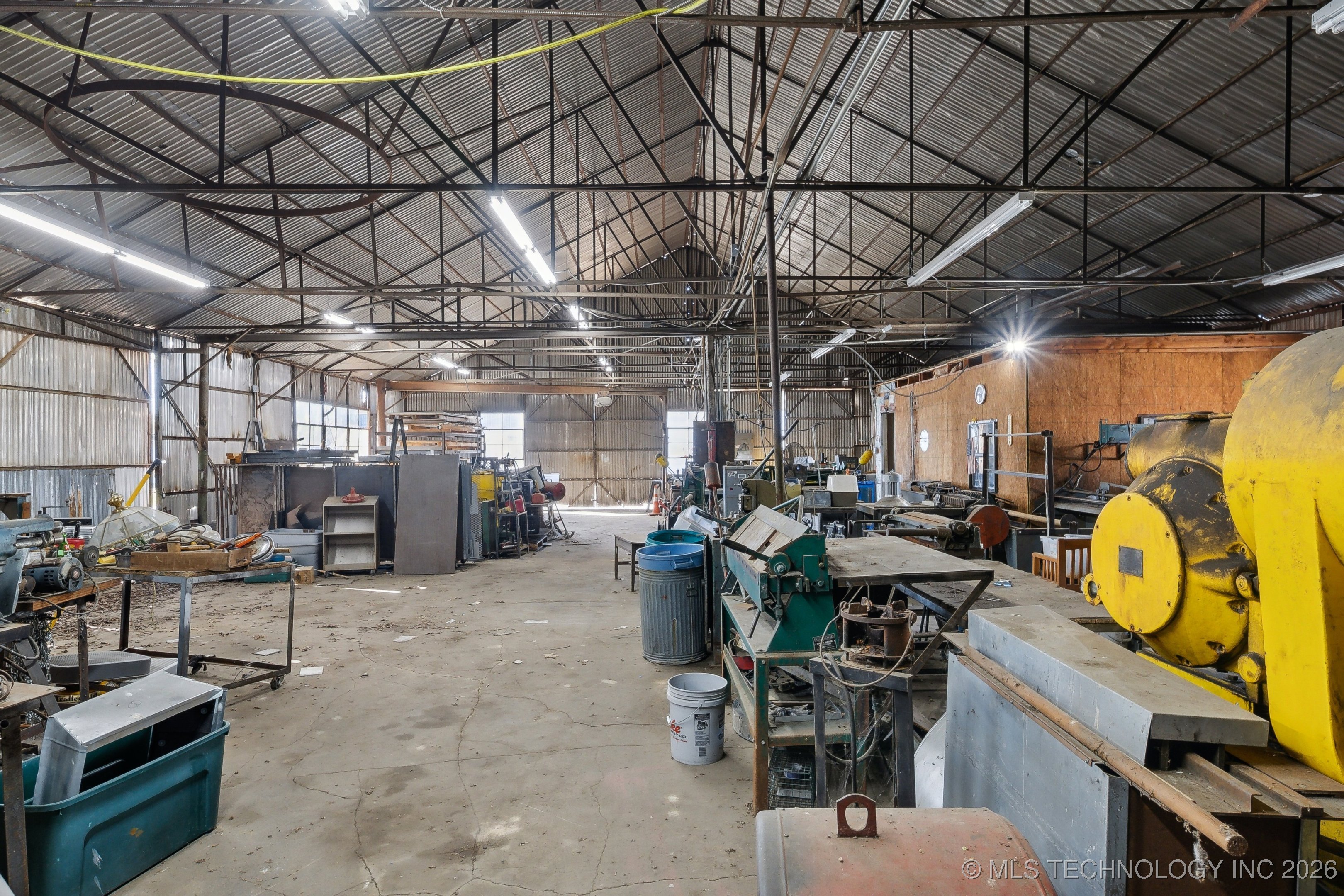 311 E 5th Street Property Photo 13