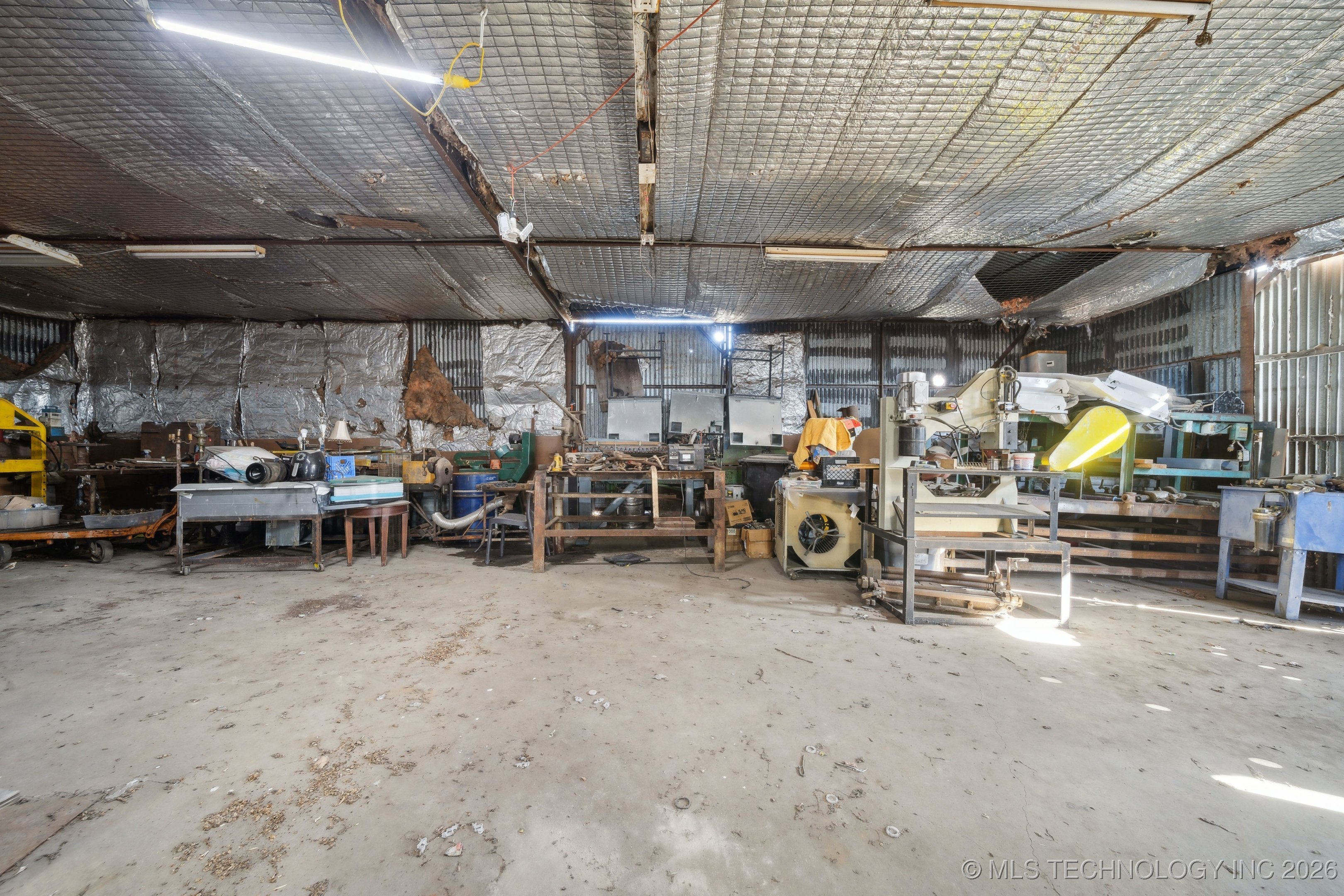 311 E 5th Street Property Photo 15