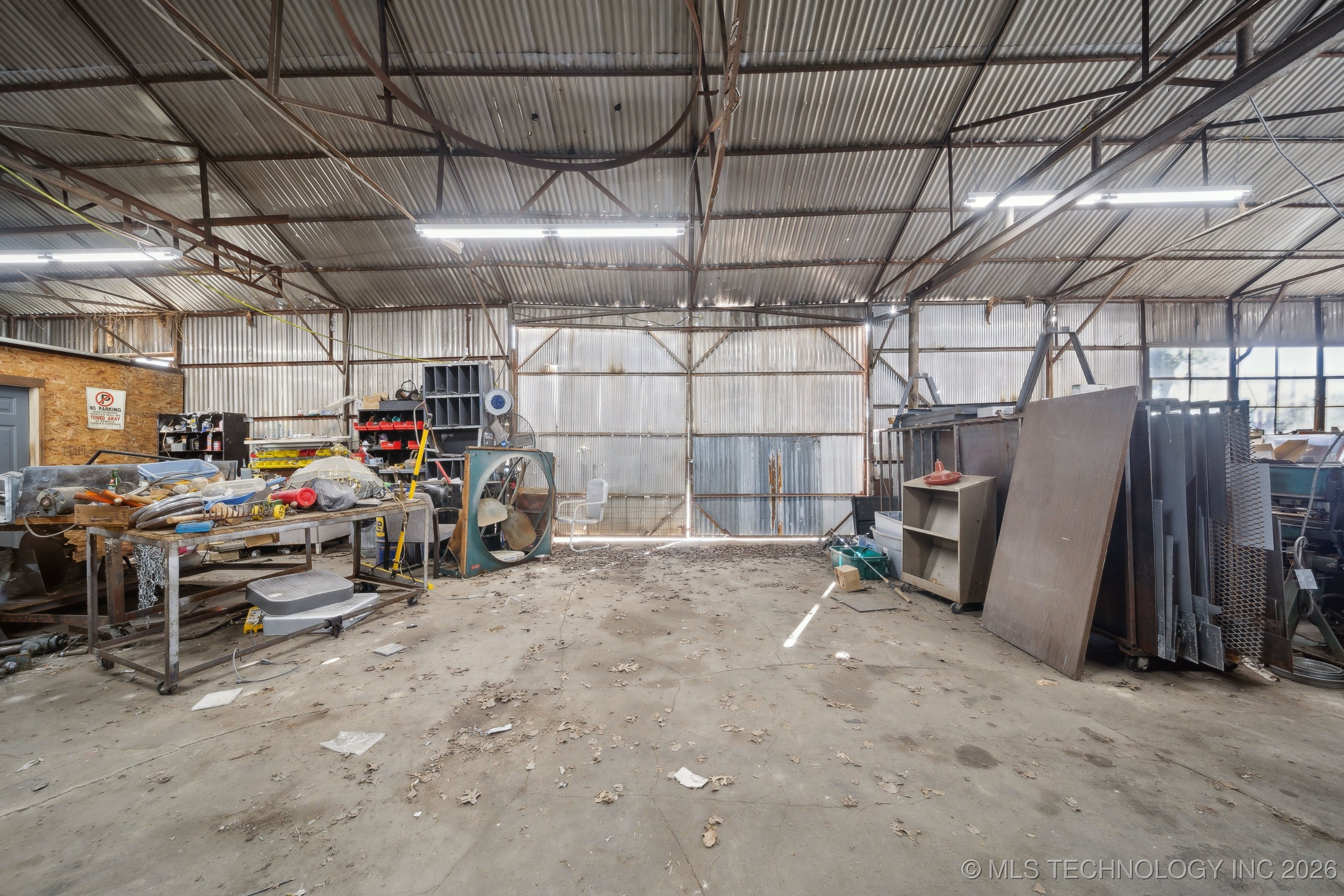 311 E 5th Street Property Photo 21