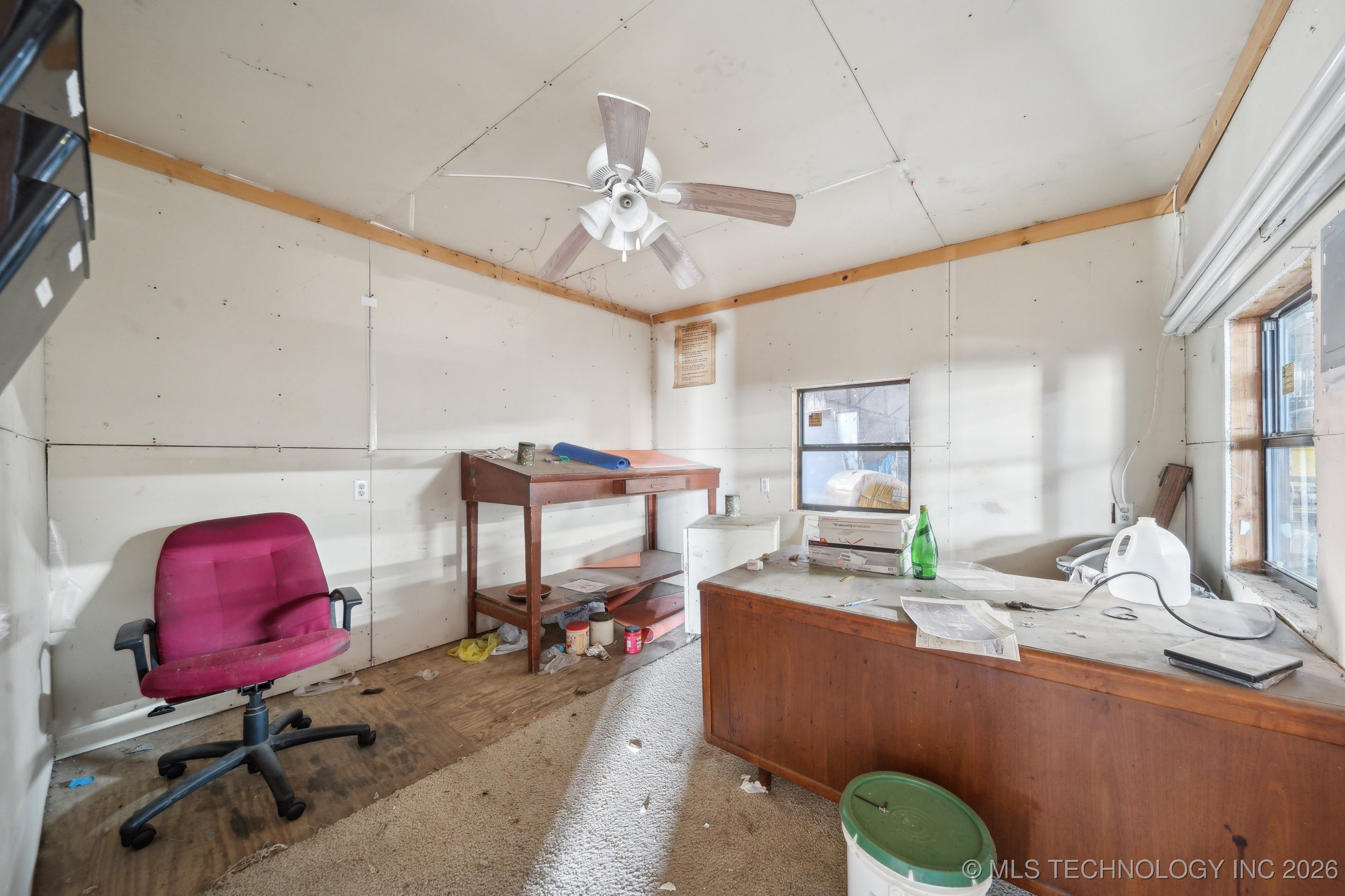 311 E 5th Street Property Photo 25