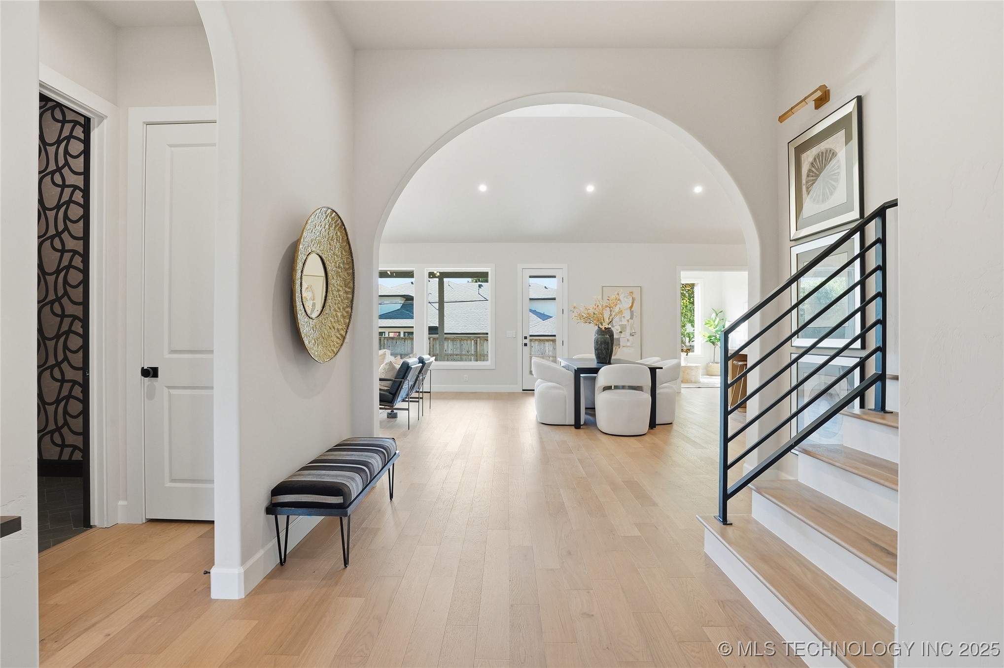 3116 E 26th Street Property Photo 3