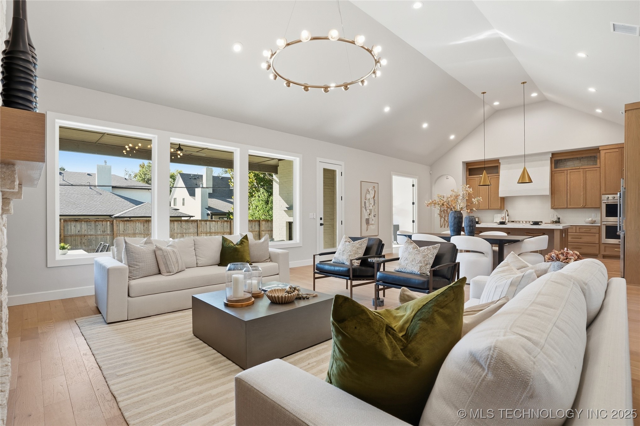 3116 E 26th Street Property Photo 8