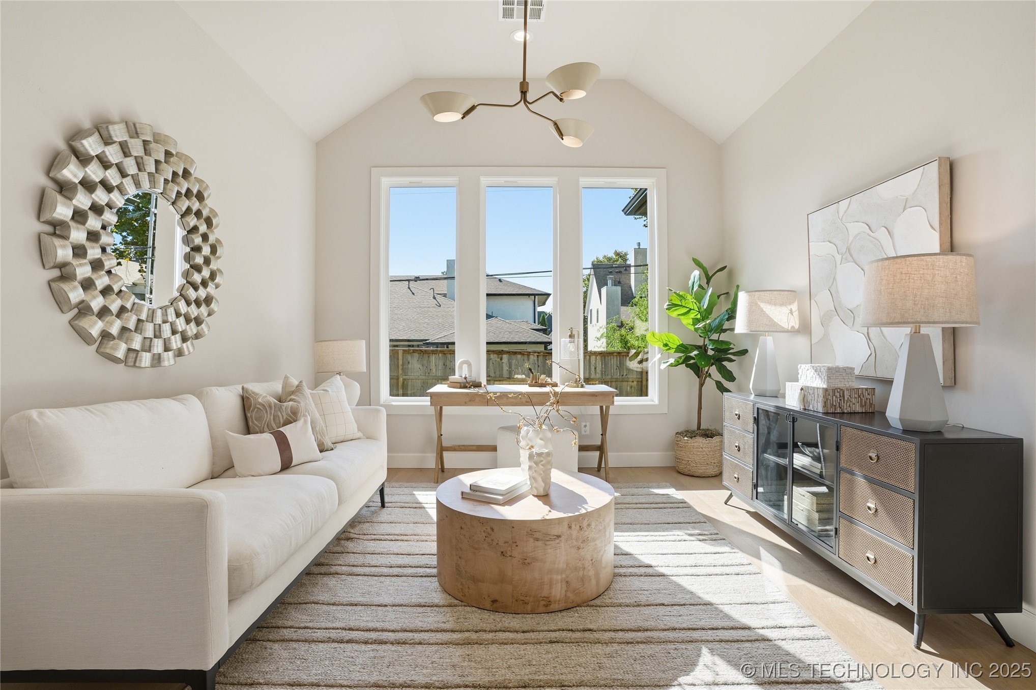 3116 E 26th Street Property Photo 17