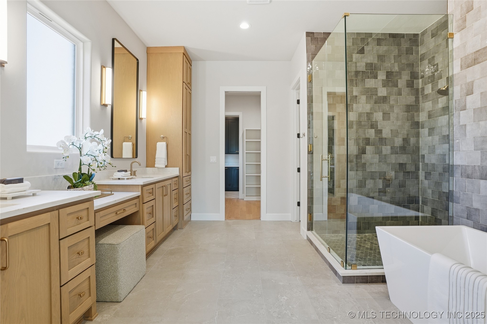 3116 E 26th Street Property Photo 23