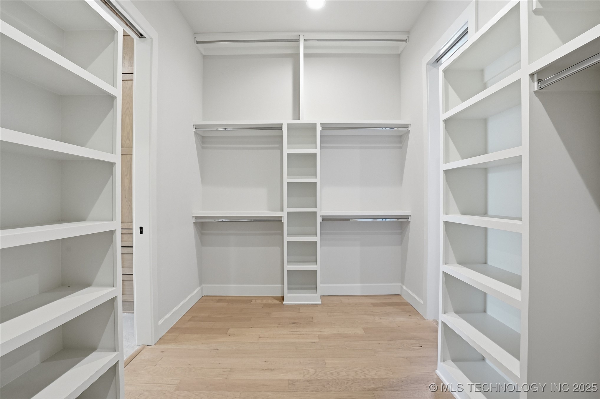 3116 E 26th Street Property Photo 26