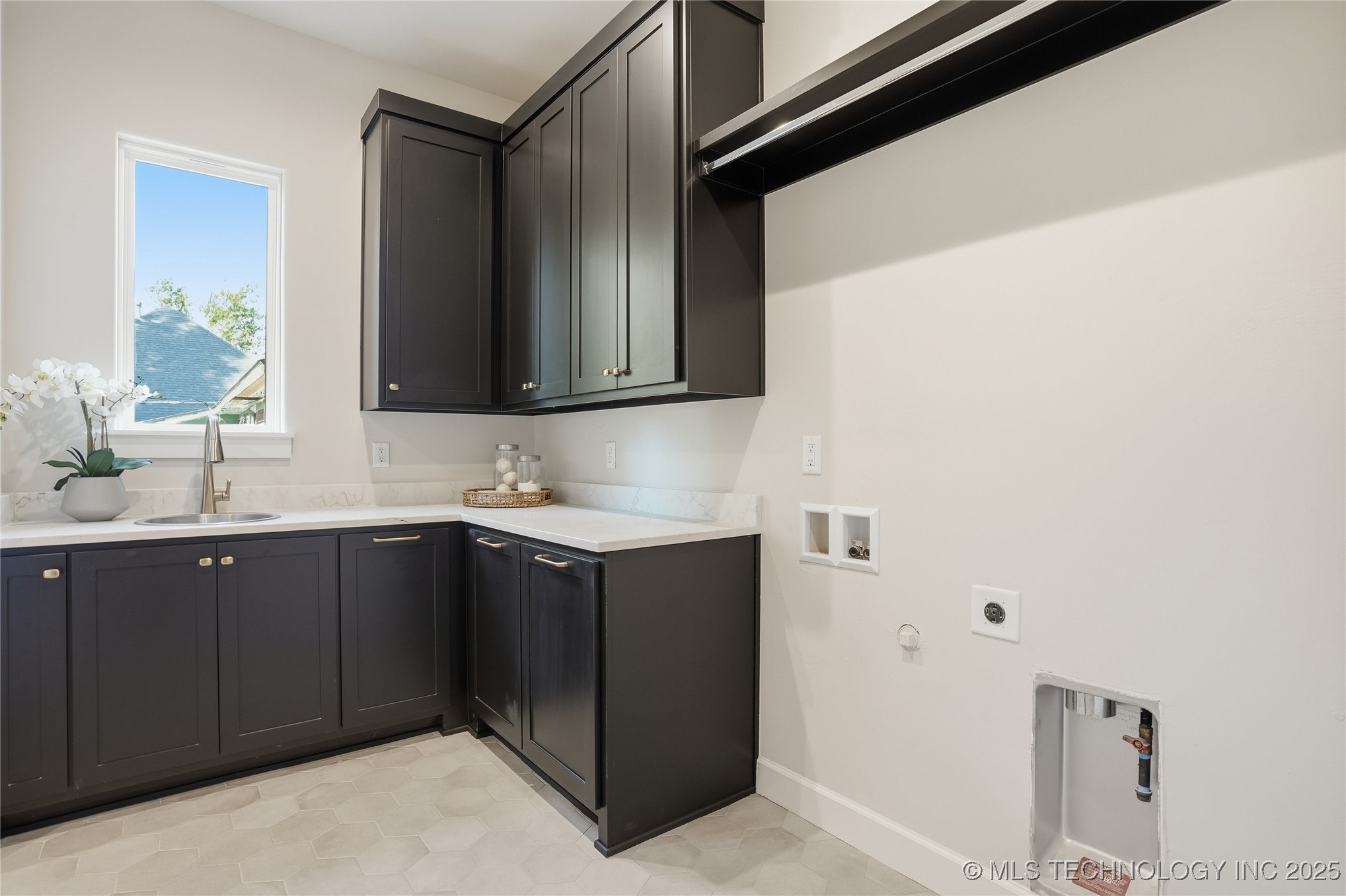 3116 E 26th Street Property Photo 28