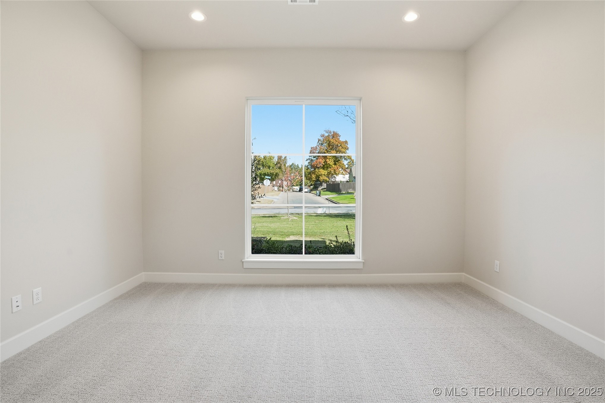 3116 E 26th Street Property Photo 29