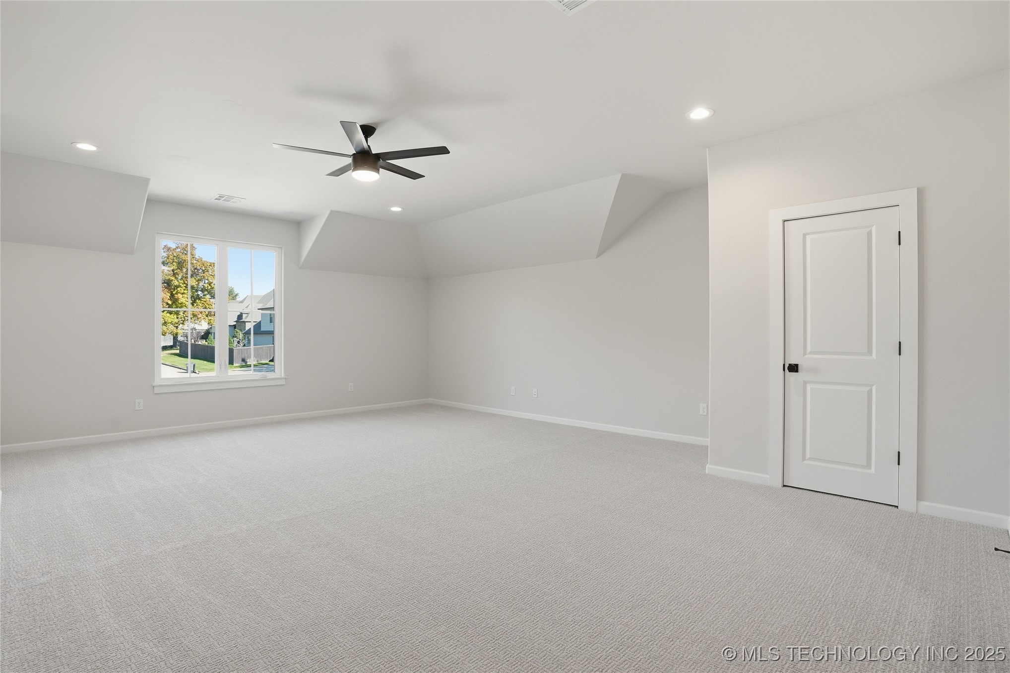 3116 E 26th Street Property Photo 35